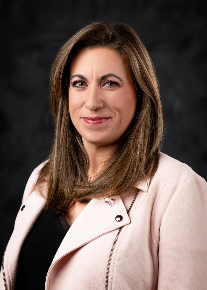 photo of Dr. Katie Echols